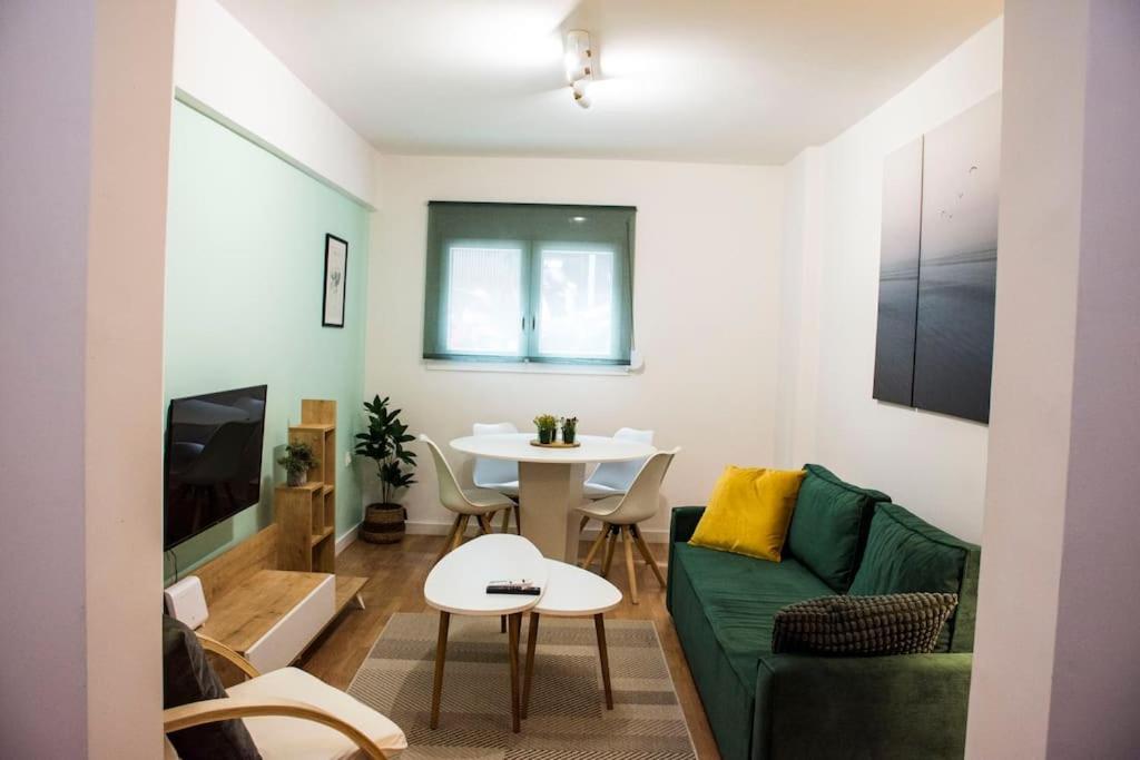 Newly Renovated-City Center Apartment Athén Kültér fotó