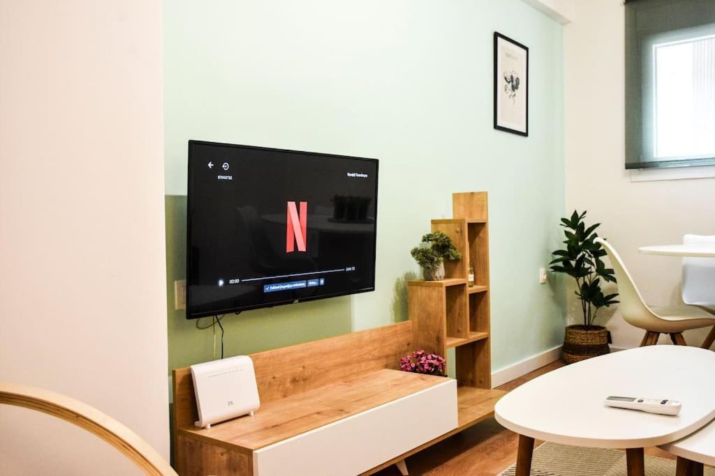 Newly Renovated-City Center Apartment Athén Kültér fotó