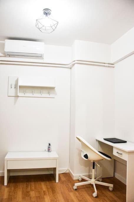 Newly Renovated-City Center Apartment Athén Kültér fotó